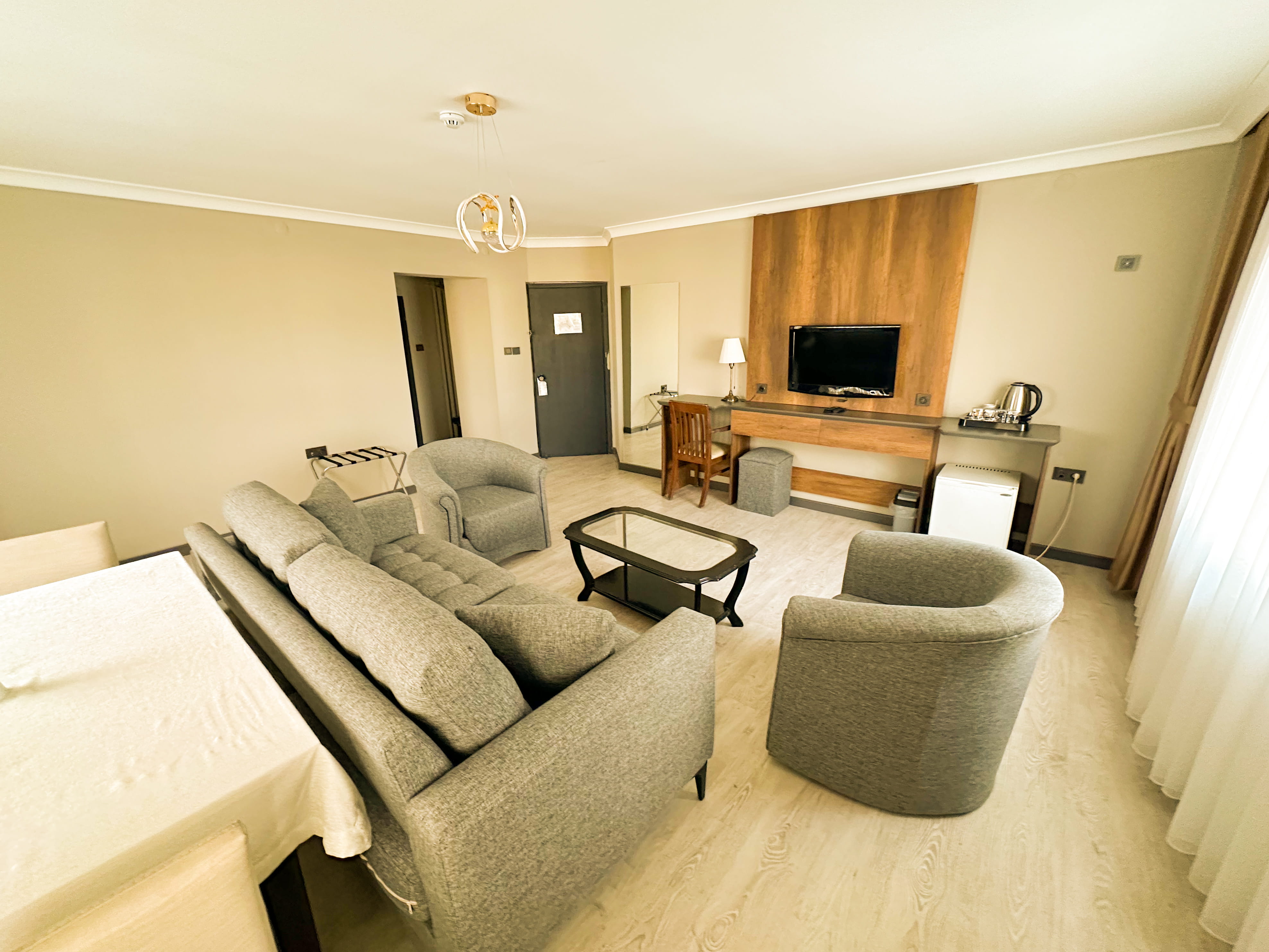 Honeymoon Suite Oda