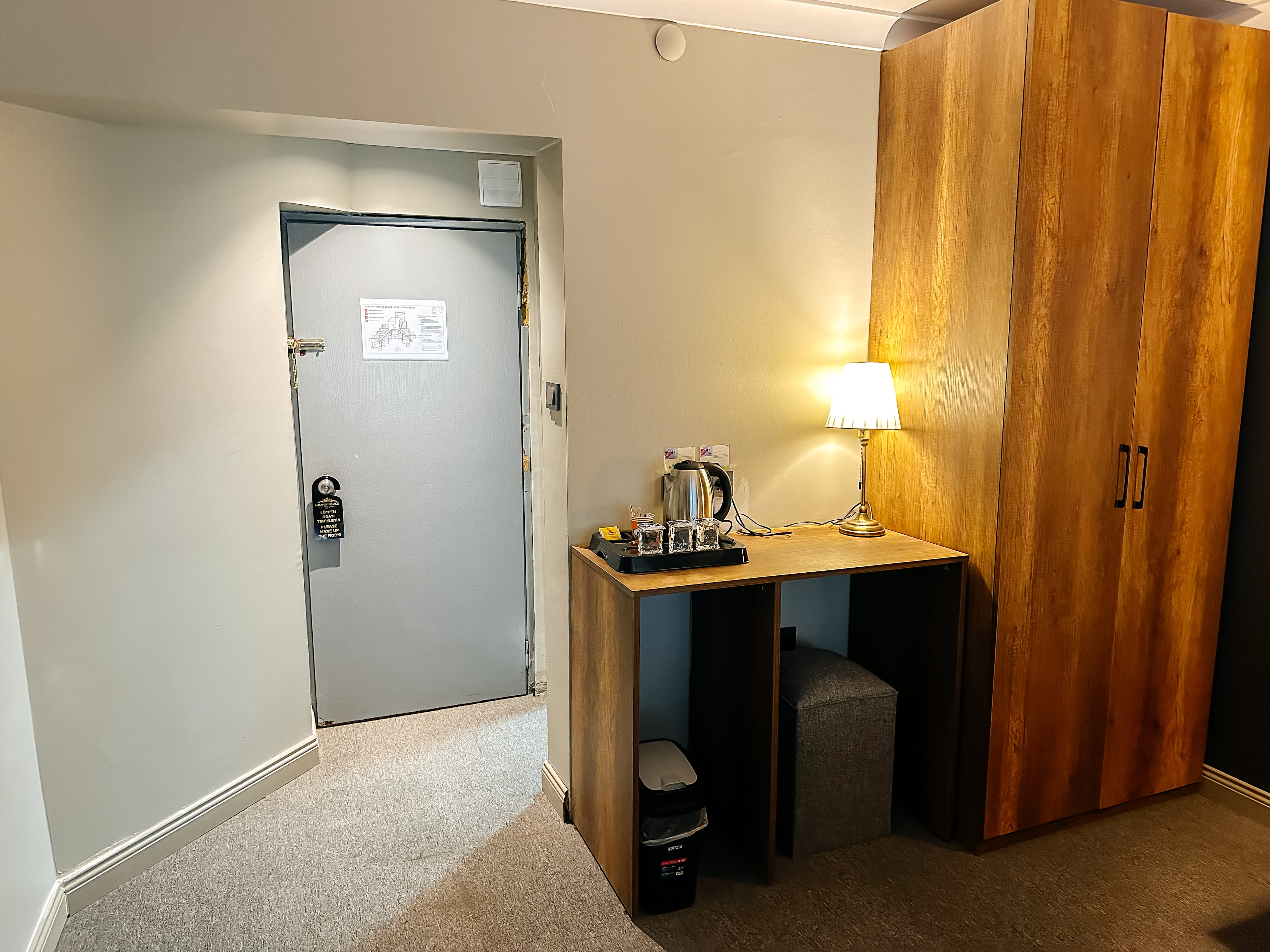 Honeymoon Suite Oda