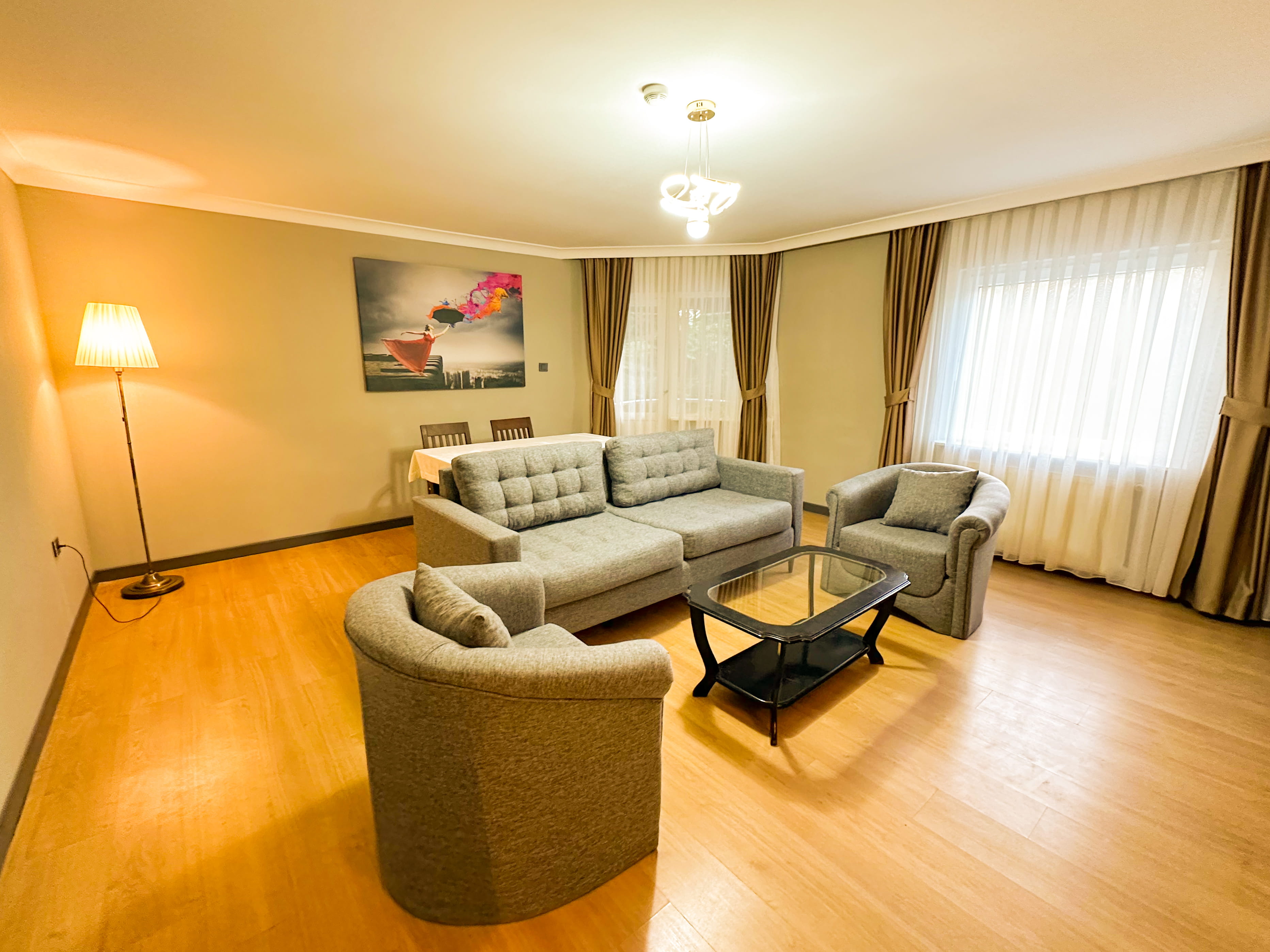 Honeymoon Suite Oda
